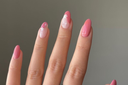 7 French Nail Designs for Classy and Clean Girls Look